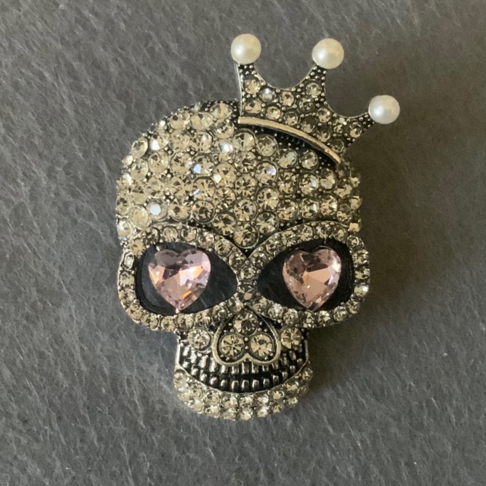 Gothic Rhinestone Crown Skull Brooch Pin Silver Tone Halloween Statement Jewelry